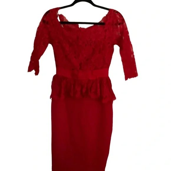 NWT Marchesa Notte Red Lace and Satin Holiday Cocktail Dress NWT Marchesa Notte Red Lace and Satin Holiday Cocktail Dress
